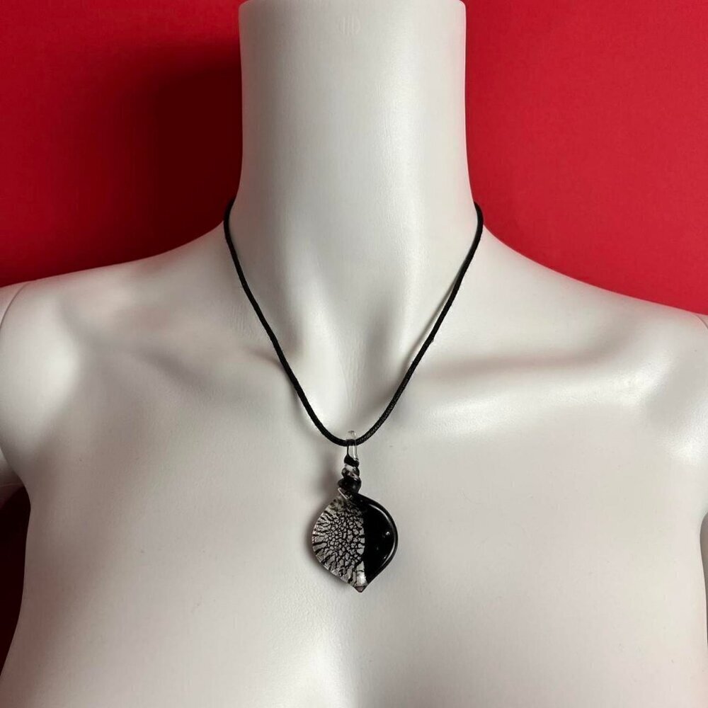 Black necklace with glass pendant🖤🖤​​​​​​